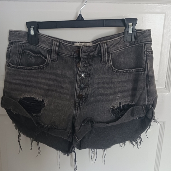 We the Free Black Denim Shorts Size 28 - Picture 5 of 8